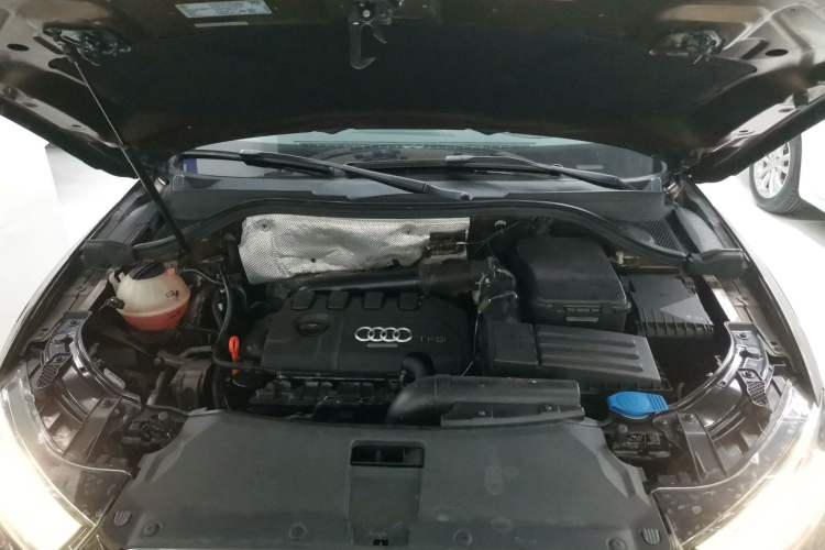 Used Audi Q3 2013 35 TFSI quattro Technology Edition Engine Bay