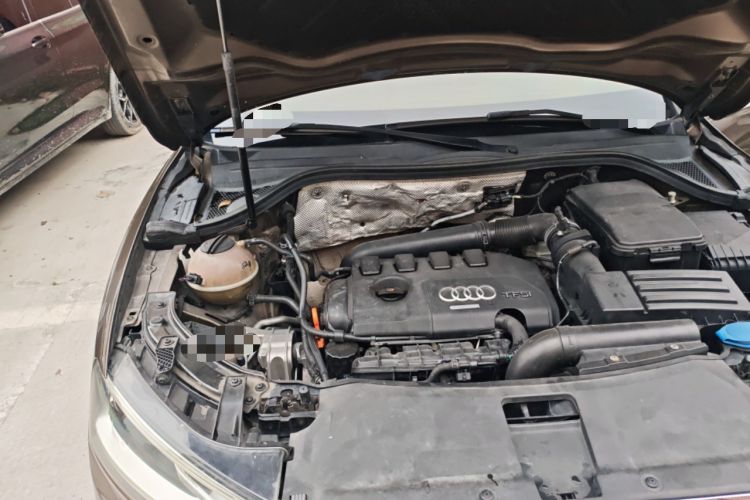 Used Audi Q3 2013 35 TFSI Comfort Model Engine Bay Right