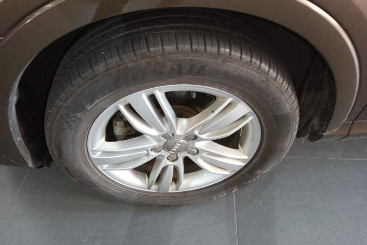 Used Audi Q3 2013 35 TFSI quattro Technology Edition Exterior 3