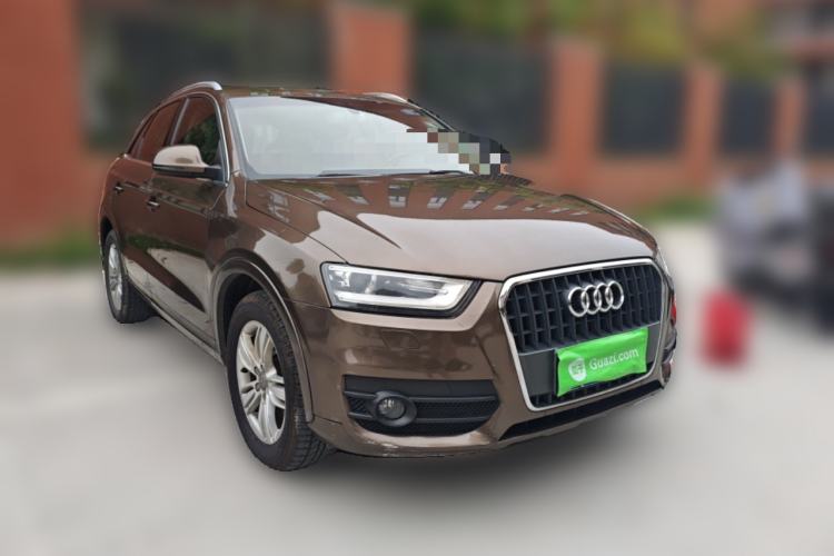 Used Audi Q3 2013 35 TFSI Comfort Model Front Right 45 Deg