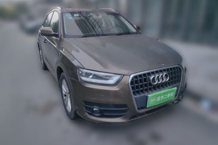 Used Audi Q3 2013 35 TFSI Comfort Model Front Right 45 Deg