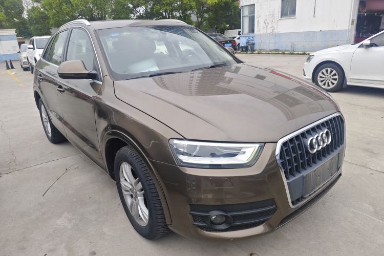 Used Audi Q3 2013 35 TFSI Comfort Model Front Right 45 Deg