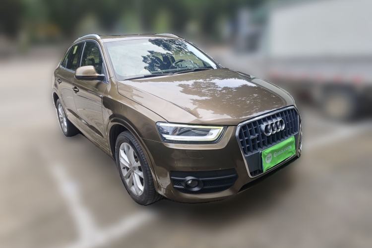 Used Audi Q3 2013 35 TFSI Comfort Model Front Right 45 Deg