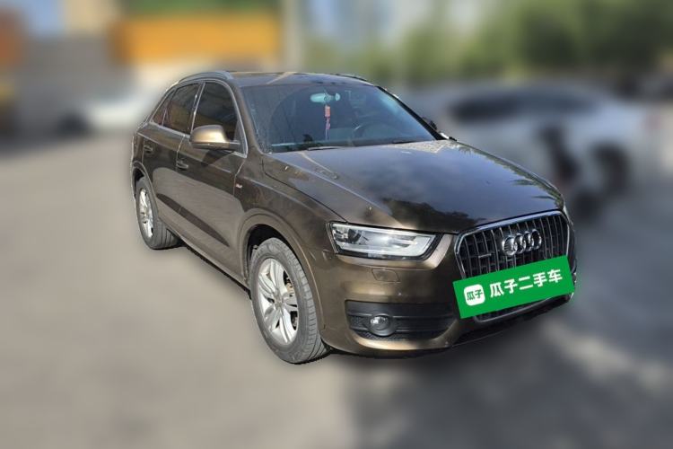 Used Audi Q3 2013 35 TFSI Comfort Model Front Right 45 Deg