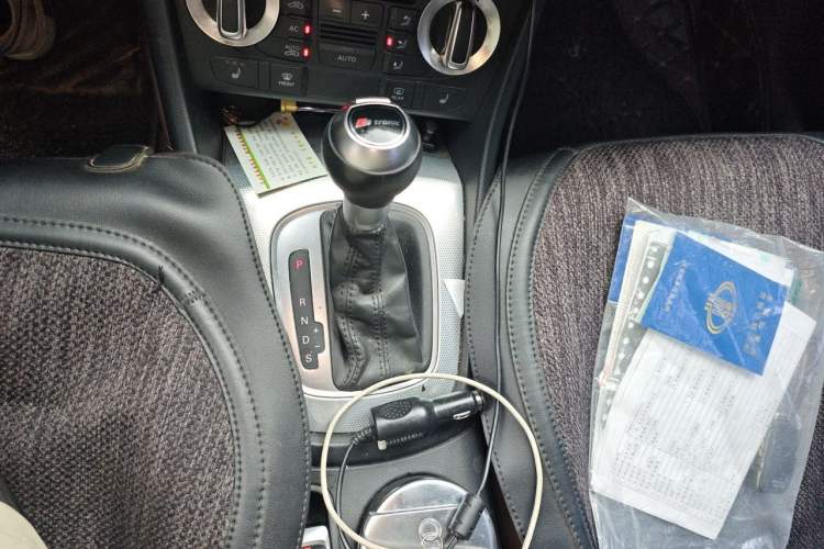 Used Audi Q3 2013 35 TFSI Comfort Model Gear Lever