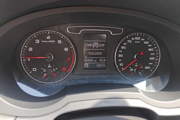 Used Audi Q3 2013 35 TFSI Comfort Model Instrument Cluster