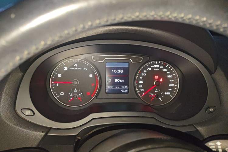Used Audi Q3 2013 35 TFSI quattro Comfort Model Instrument Cluster
