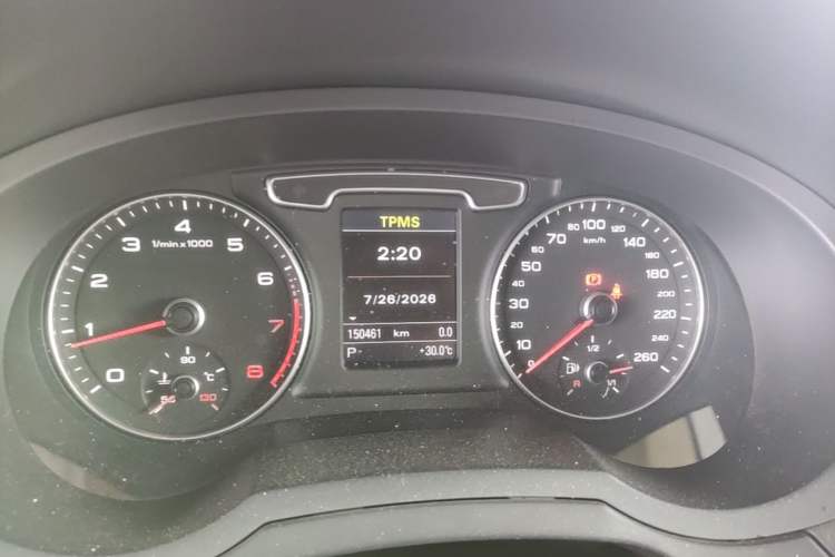 Used Audi Q3 2013 35 TFSI quattro Technology Edition Instrument Cluster