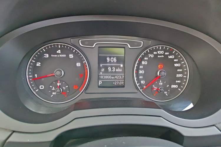 Used Audi Q3 2013 35 TFSI Comfort Model Instrument Cluster