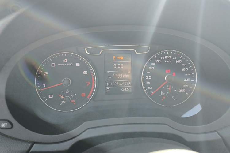 Used Audi Q3 2013 35 TFSI Comfort Model Instrument Cluster