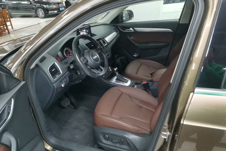 Used Audi Q3 2013 35 TFSI quattro Technology Edition Left Front Seat