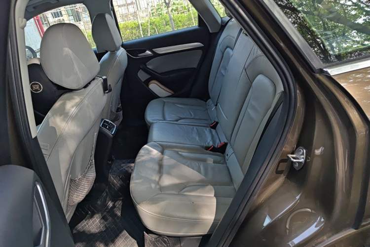 Used Audi Q3 2013 35 TFSI Comfort Model Left Rear Seat