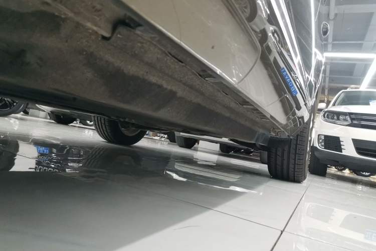 Used Audi Q3 2013 35 TFSI quattro Technology Edition Left Side Sill