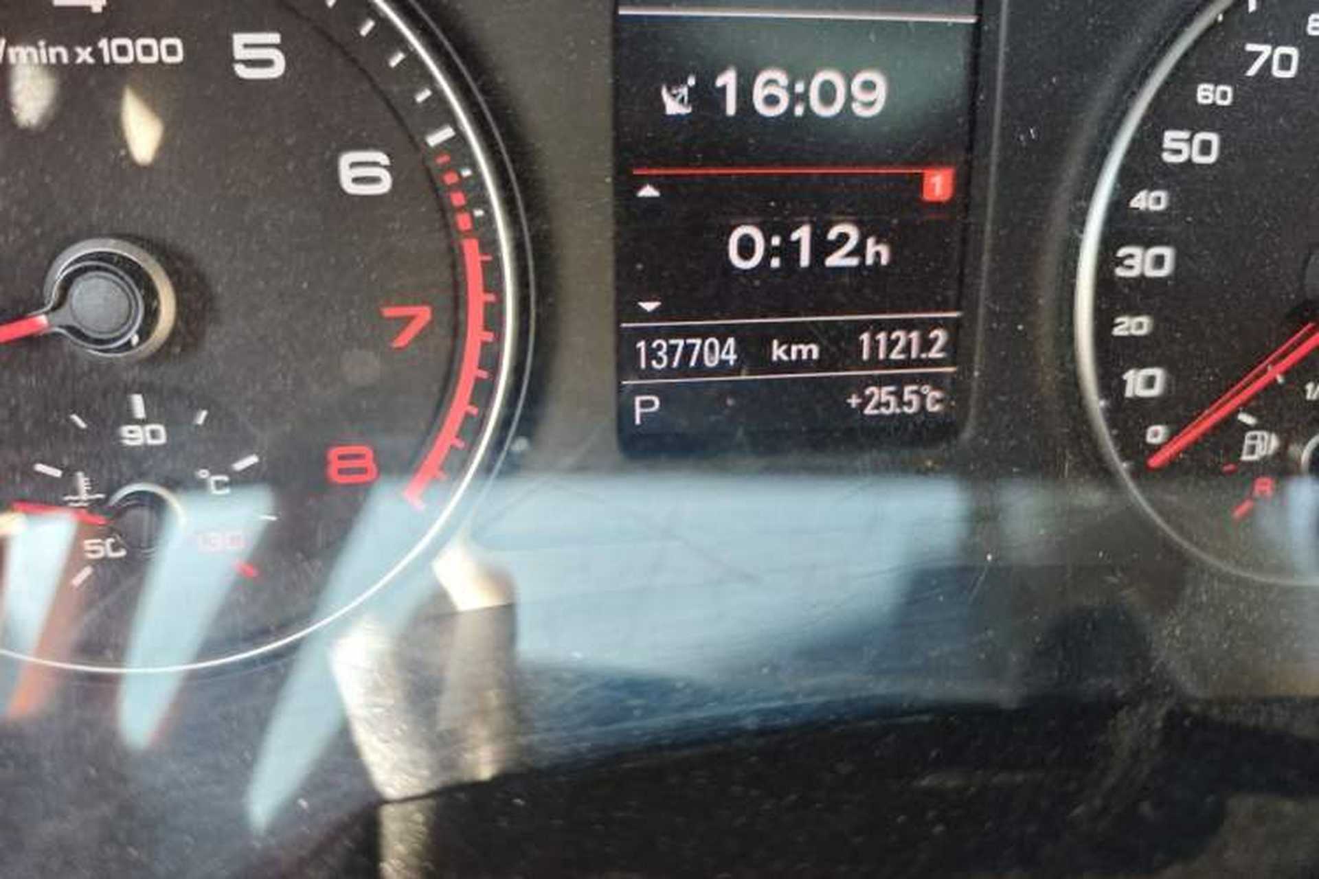 Used Audi Q3 2013 40 TFSI quattro Luxury Model Odometer Close Up