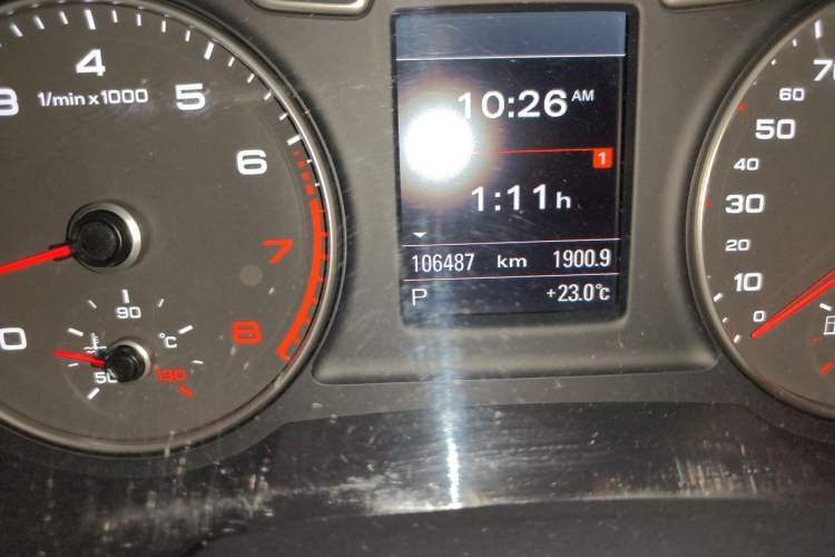 Used Audi Q3 2013 35 TFSI quattro Technology Edition Odometer Close Up