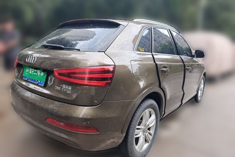 Used Audi Q3 2013 35 TFSI Comfort Model Rear Right 45 Deg
