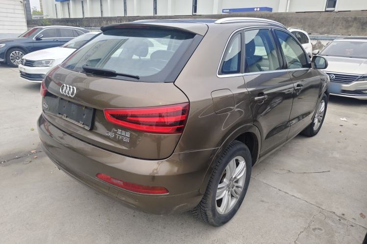 Used Audi Q3 2013 35 TFSI Comfort Model Rear Right 45 Deg