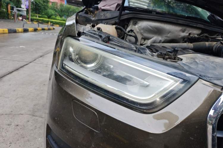 Used Audi Q3 2013 35 TFSI Comfort Model Right Front Headlight