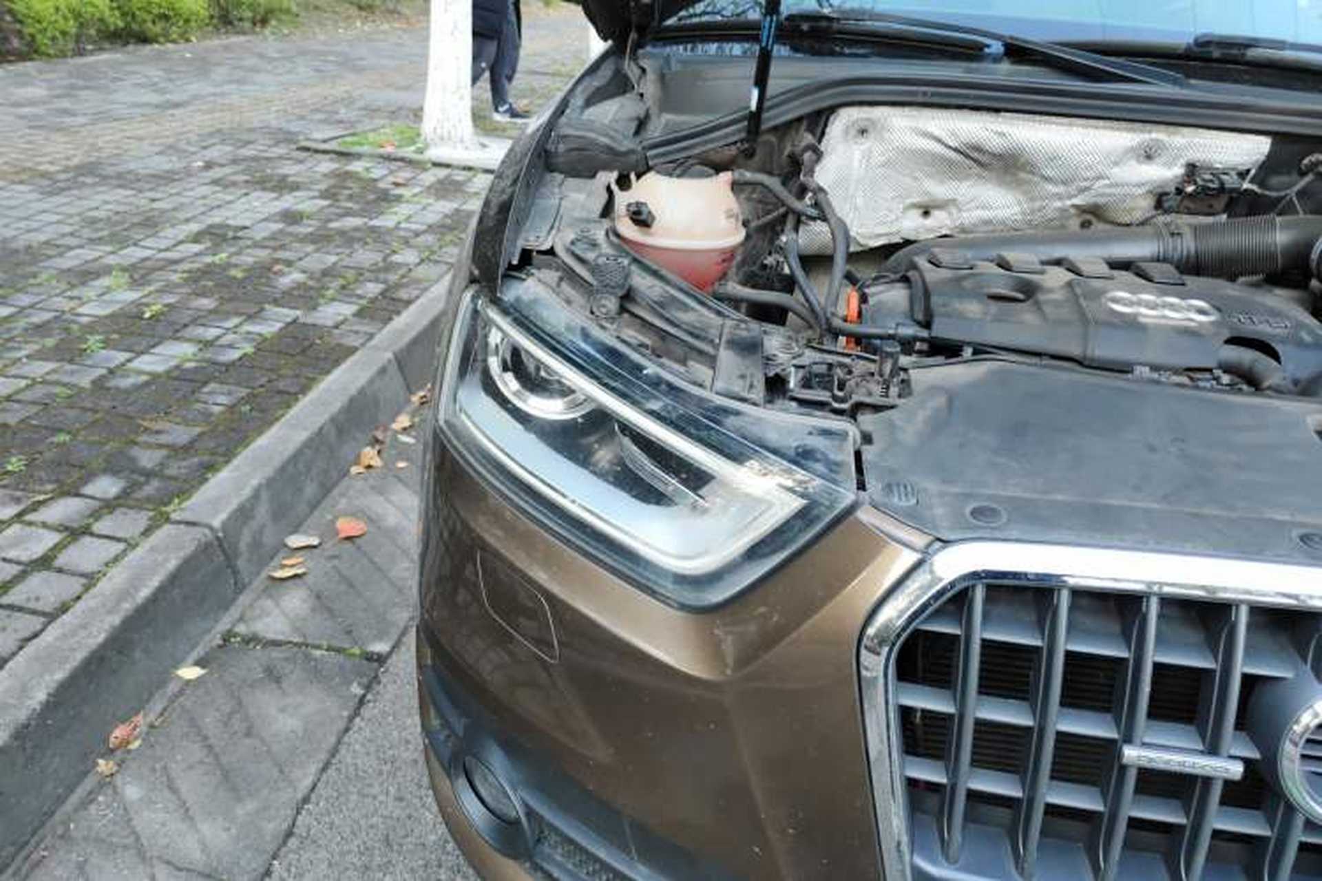 Used Audi Q3 2013 35 TFSI quattro Comfort Model Right Front Headlight