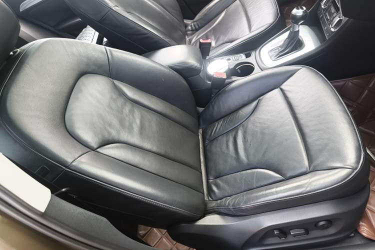 Used Audi Q3 2013 35 TFSI quattro Technology Edition Right Front Seat