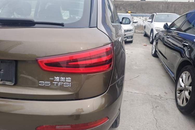 Used Audi Q3 2013 35 TFSI Comfort Model Right Rear Taillight