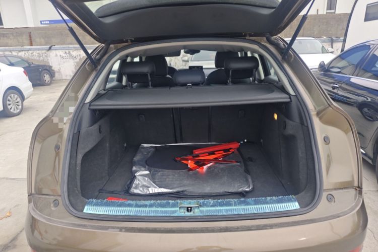 Used Audi Q3 2013 35 TFSI Comfort Model Trunk