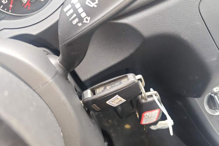 Used Audi Q3 2013 35 TFSI Comfort Model Vehicle Key