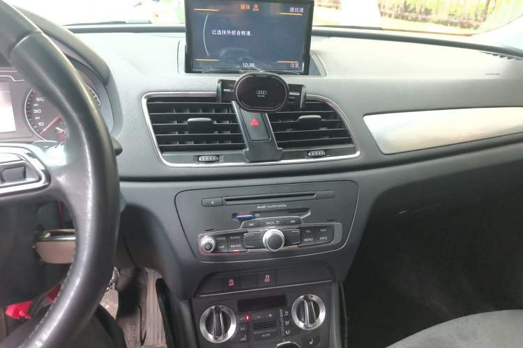 Used Audi Q3 2013 35 TFSI Comfort Model Audio And AC Panel