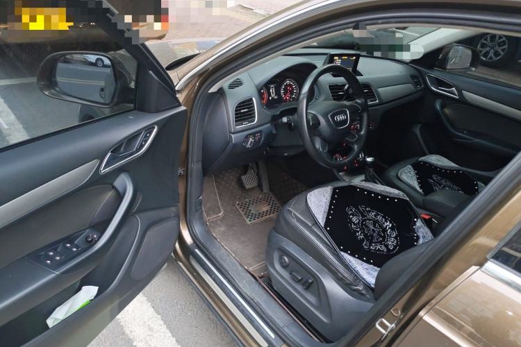 Used Audi Q3 2013 35 TFSI Ambition Edition Driver Seat
