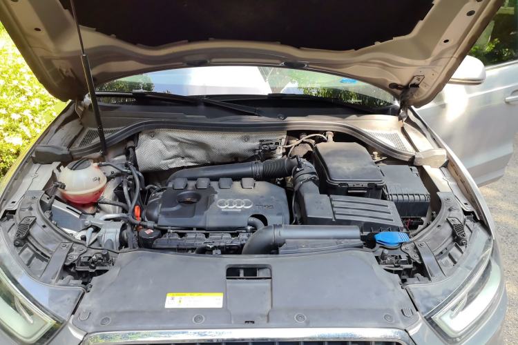 Used Audi Q3 2013 35 TFSI quattro Comfort Model Engine Bay