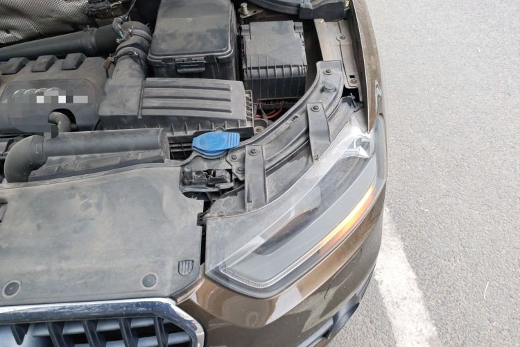 Used Audi Q3 2013 35 TFSI Ambition Edition Engine Bay Left