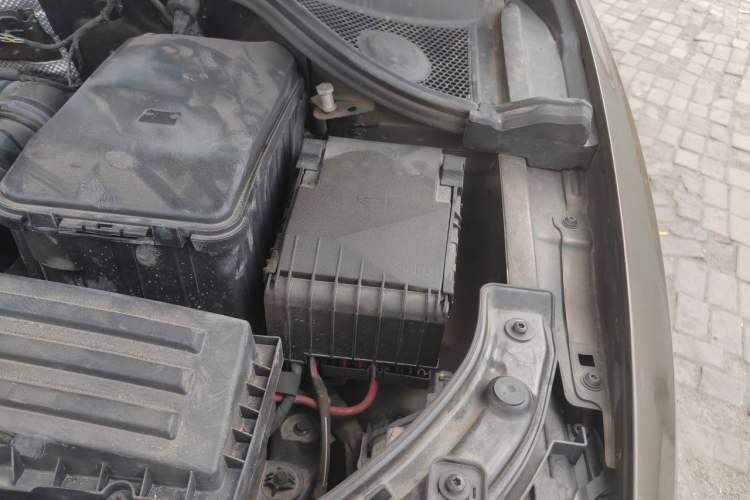 Used Audi Q3 2013 35 TFSI quattro Technology Edition Engine Bay Left