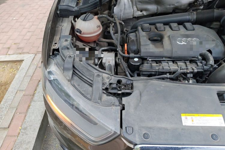Used Audi Q3 2013 35 TFSI Ambition Edition Engine Bay Right