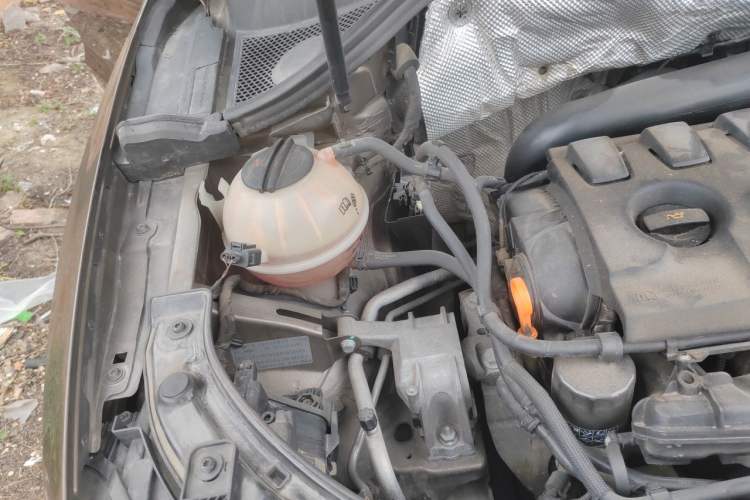 Used Audi Q3 2013 35 TFSI quattro Technology Edition Engine Bay Right