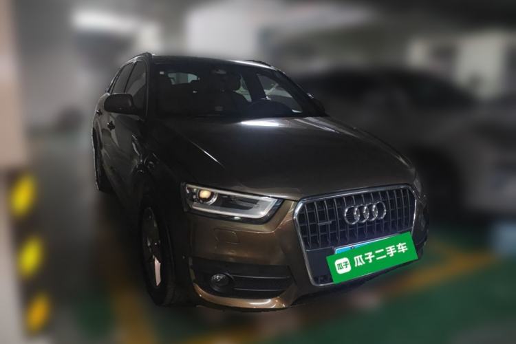 Used Audi Q3 2013 35 TFSI quattro Luxury Model Front Right 45 Deg