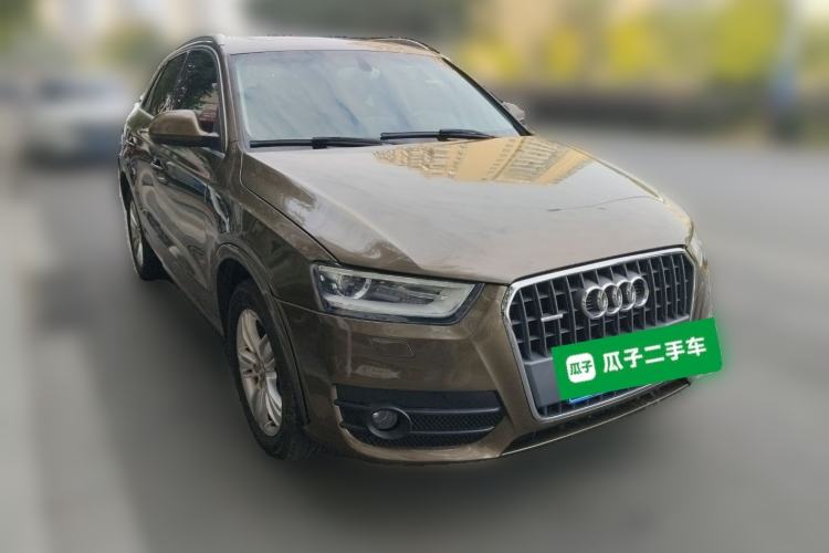 Used Audi Q3 2013 35 TFSI Comfort Model Front Right 45 Deg