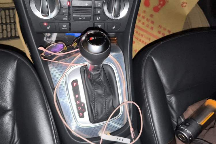Used Audi Q3 2013 35 TFSI quattro Comfort Model Gear Lever