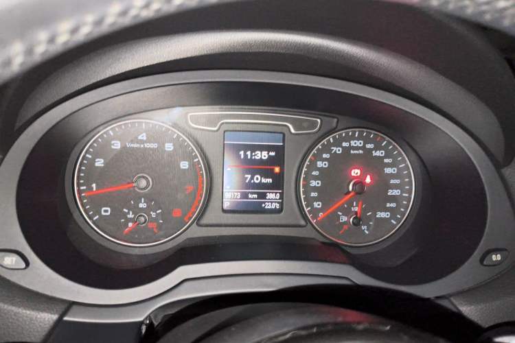 Used Audi Q3 2013 35 TFSI quattro Comfort Model Instrument Cluster