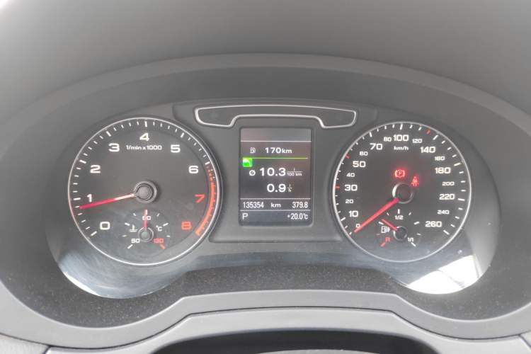 Used Audi Q3 2013 35 TFSI quattro Technology Edition Instrument Cluster