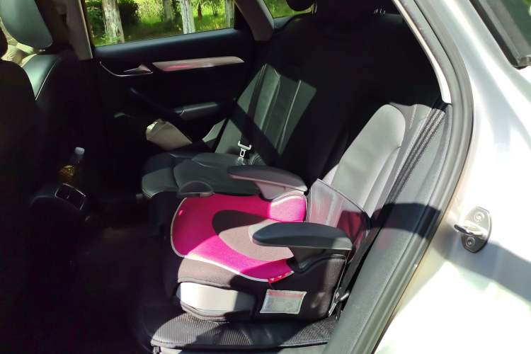 Used Audi Q3 2013 35 TFSI quattro Comfort Model Left Rear Seat