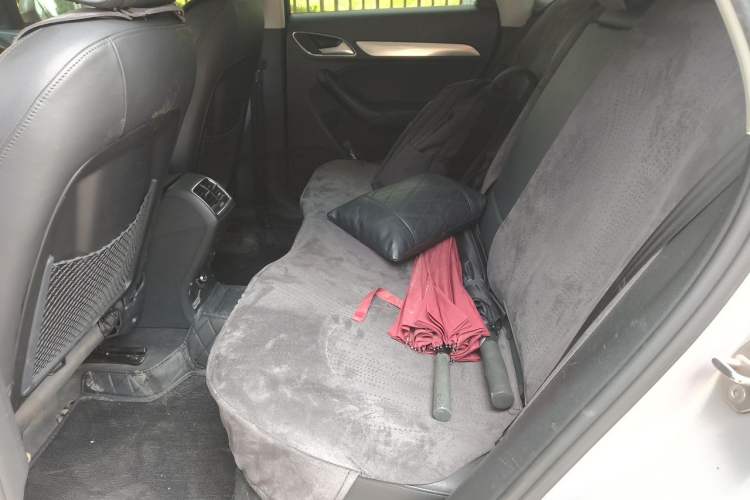 Used Audi Q3 2013 35 TFSI Comfort Model Left Rear Seat