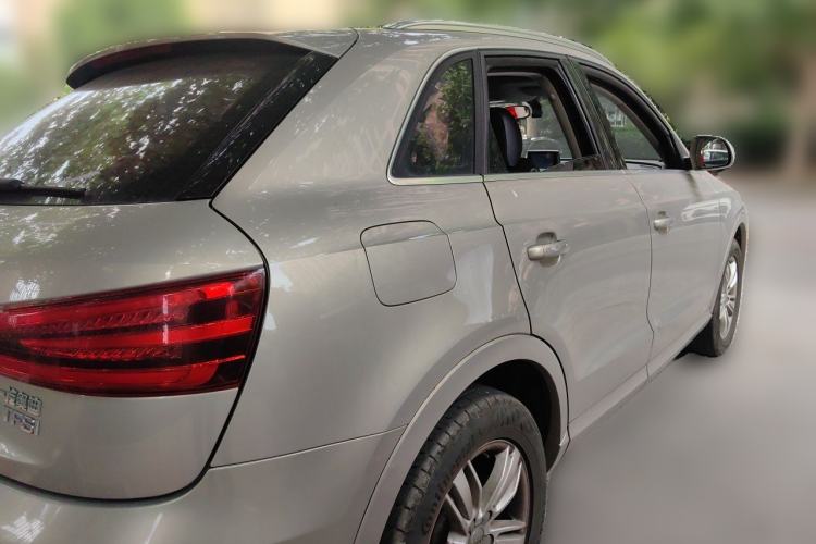 Used Audi Q3 2013 35 TFSI Comfort Model Rear Right 45 Deg