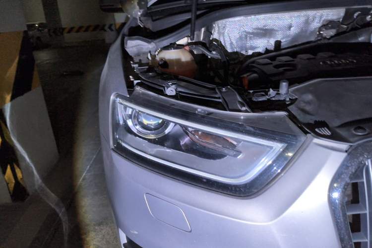 Used Audi Q3 2013 35 TFSI quattro Comfort Model Right Front Headlight