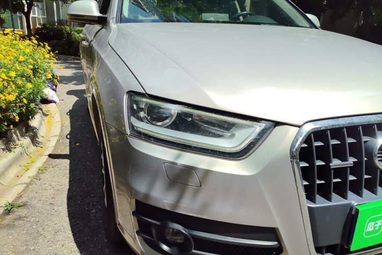 Used Audi Q3 2013 35 TFSI quattro Comfort Model Right Front Headlight