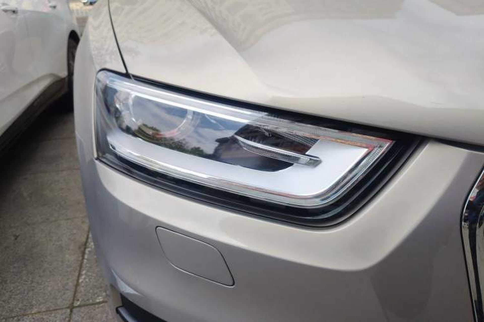 Used Audi Q3 2013 35 TFSI Comfort Model Right Front Headlight