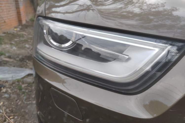 Used Audi Q3 2013 35 TFSI quattro Technology Edition Right Front Headlight