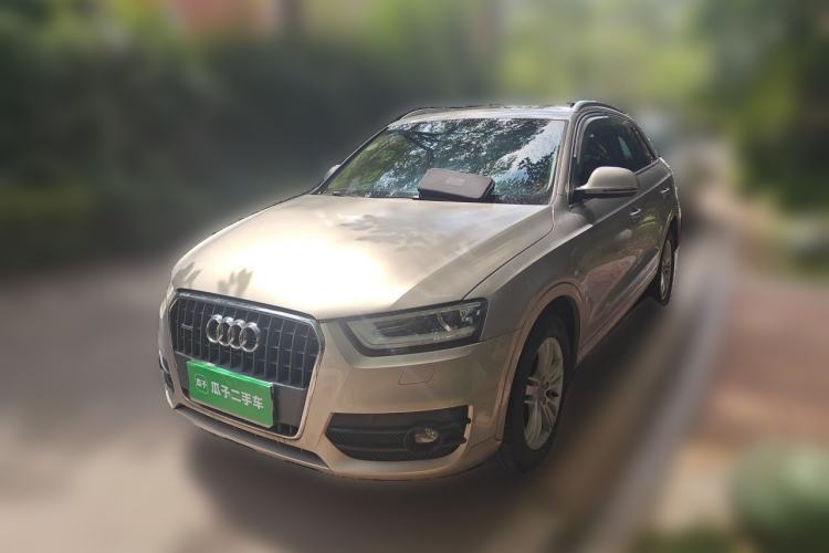Used Audi Q3 2013 35 TFSI quattro Comfort Model Guazi used car, China used car export, Used car for sale, Used cars, Cheapest cars for sale