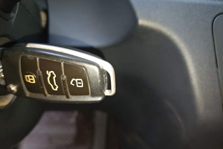 Used Audi Q3 2013 35 TFSI Ambition Edition Vehicle Key