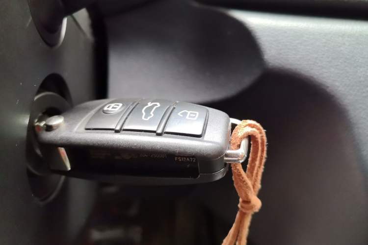Used Audi Q3 2013 35 TFSI quattro Comfort Model Vehicle Key