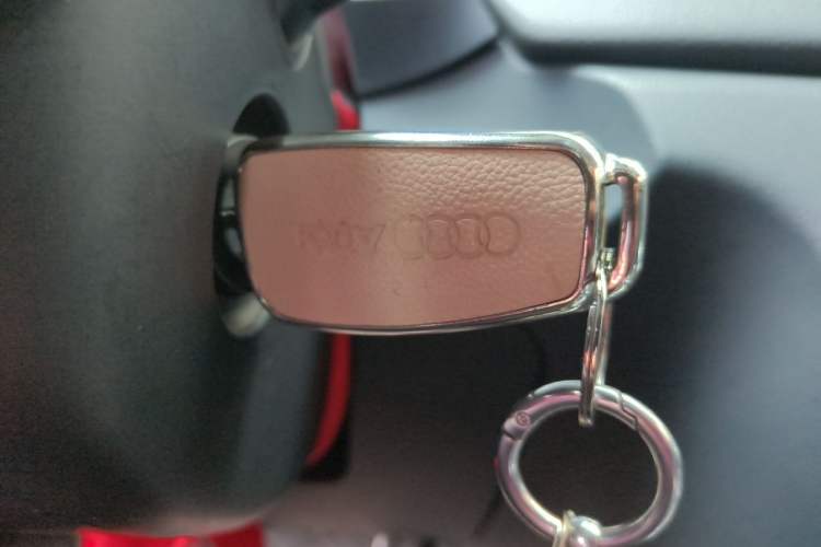 Used Audi Q3 2013 35 TFSI Comfort Model Vehicle Key